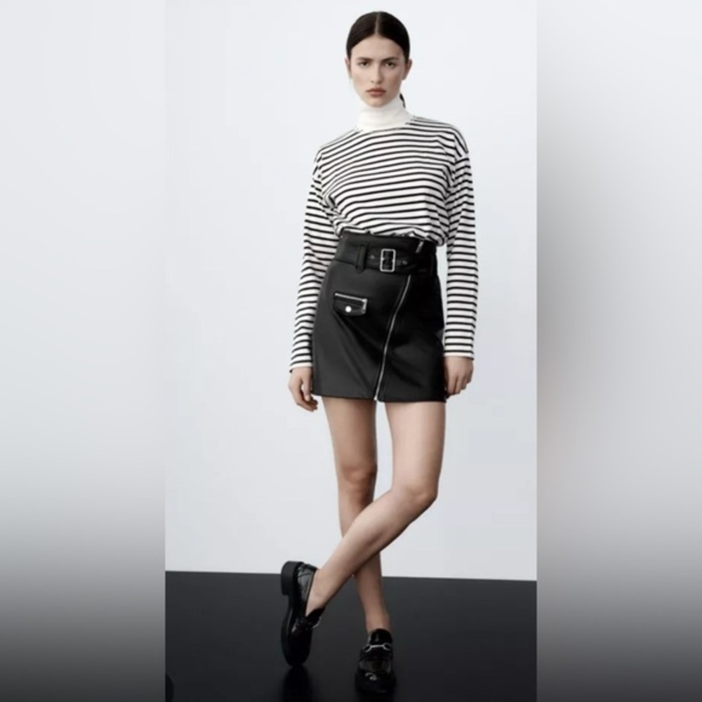 Zara Faux Leather Mini Black Skirt With Zippers And Belt NWOT Women’s Size Large